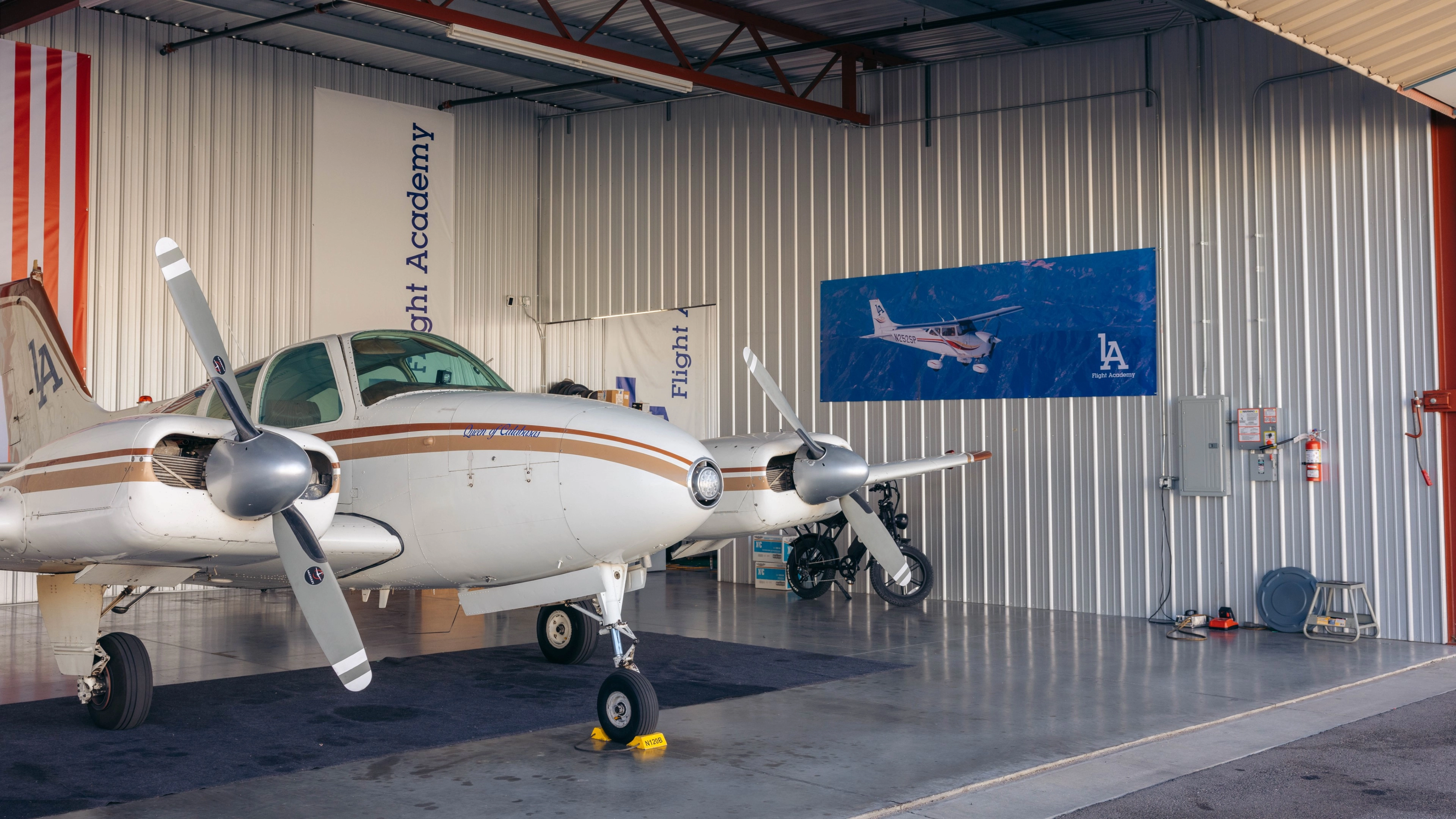 LA Flight Academy hangar at Van Nuys Airport